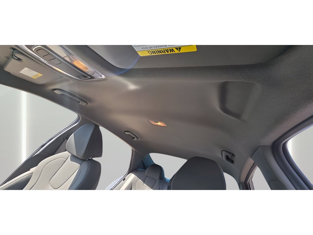 Used 2026 Hyundai Elantra Sport FWD image 16