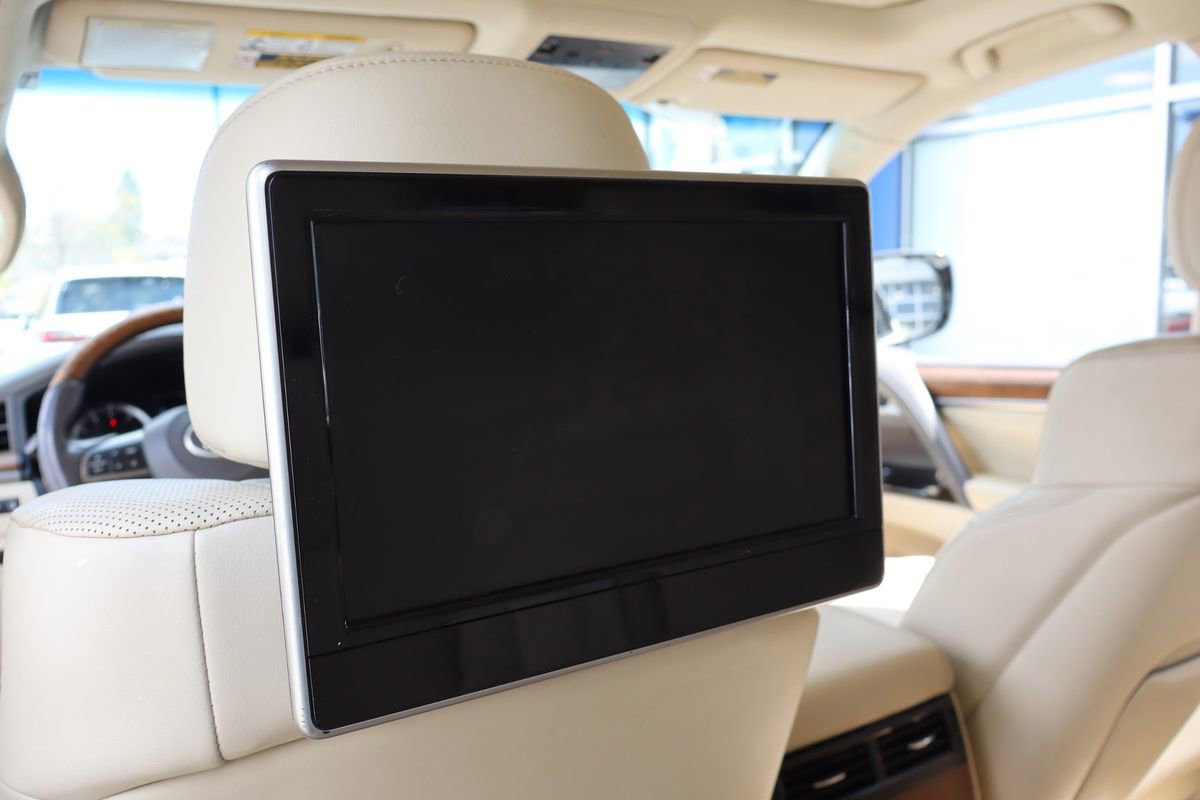 Used 2016 Lexus LX 570 4WD image 14