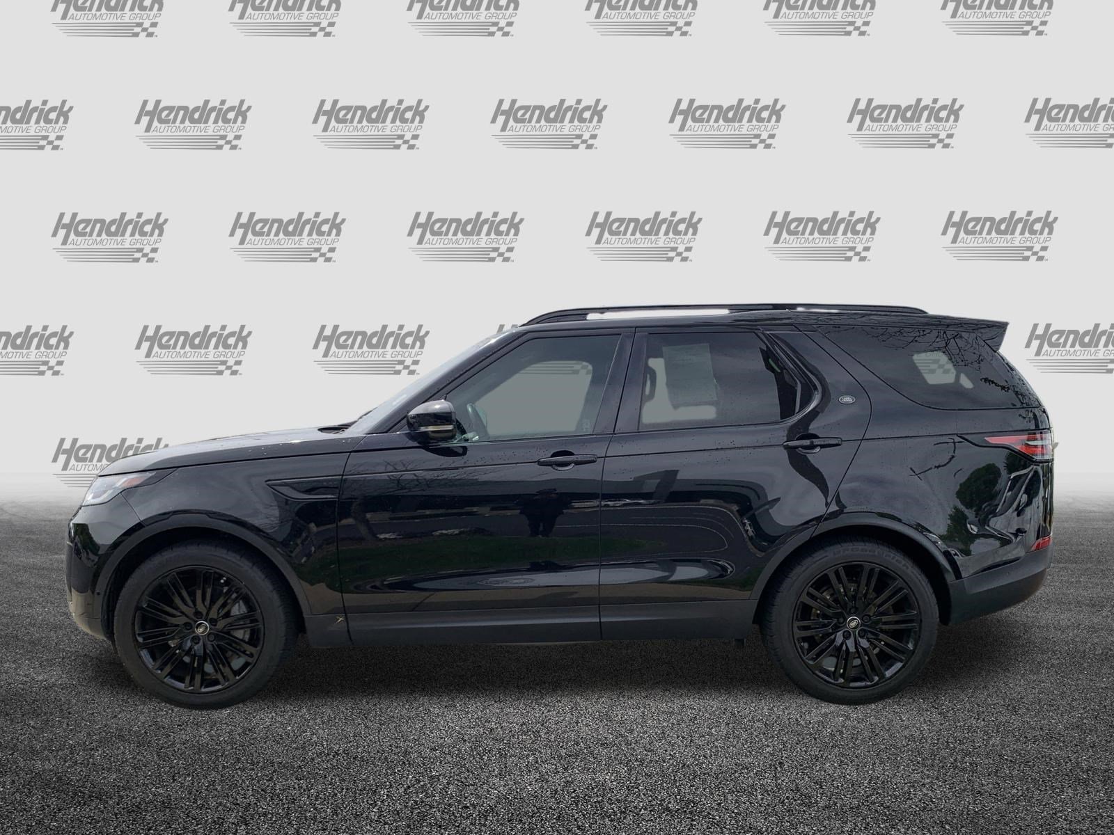 Used 2018 Land Rover Discovery HSE Luxury image 7