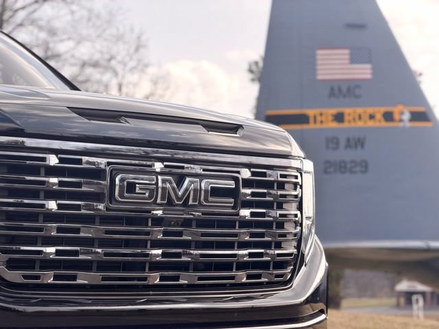 Used 2025 GMC Sierra 1500 Denali Ultimate image 4
