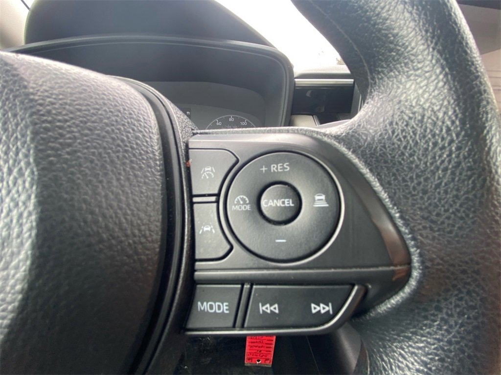 Used 2025 Toyota Corolla LE image 16
