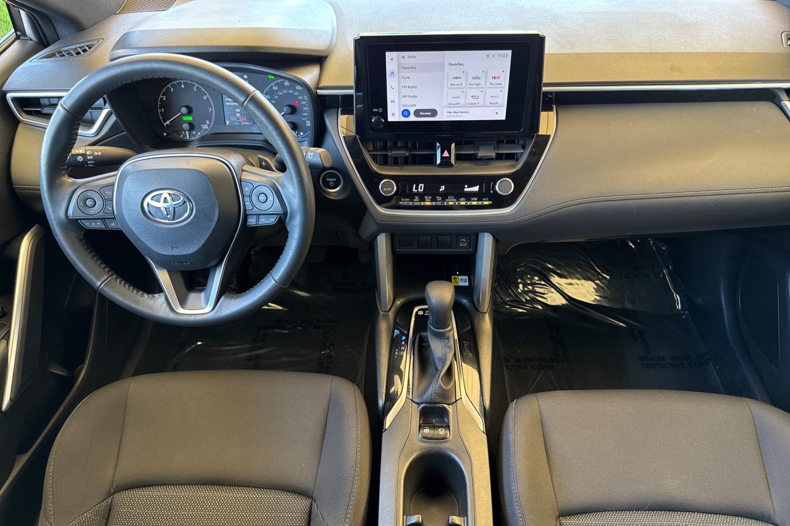 Used 2023 Toyota Corolla Cross AWD Hybrid image 16