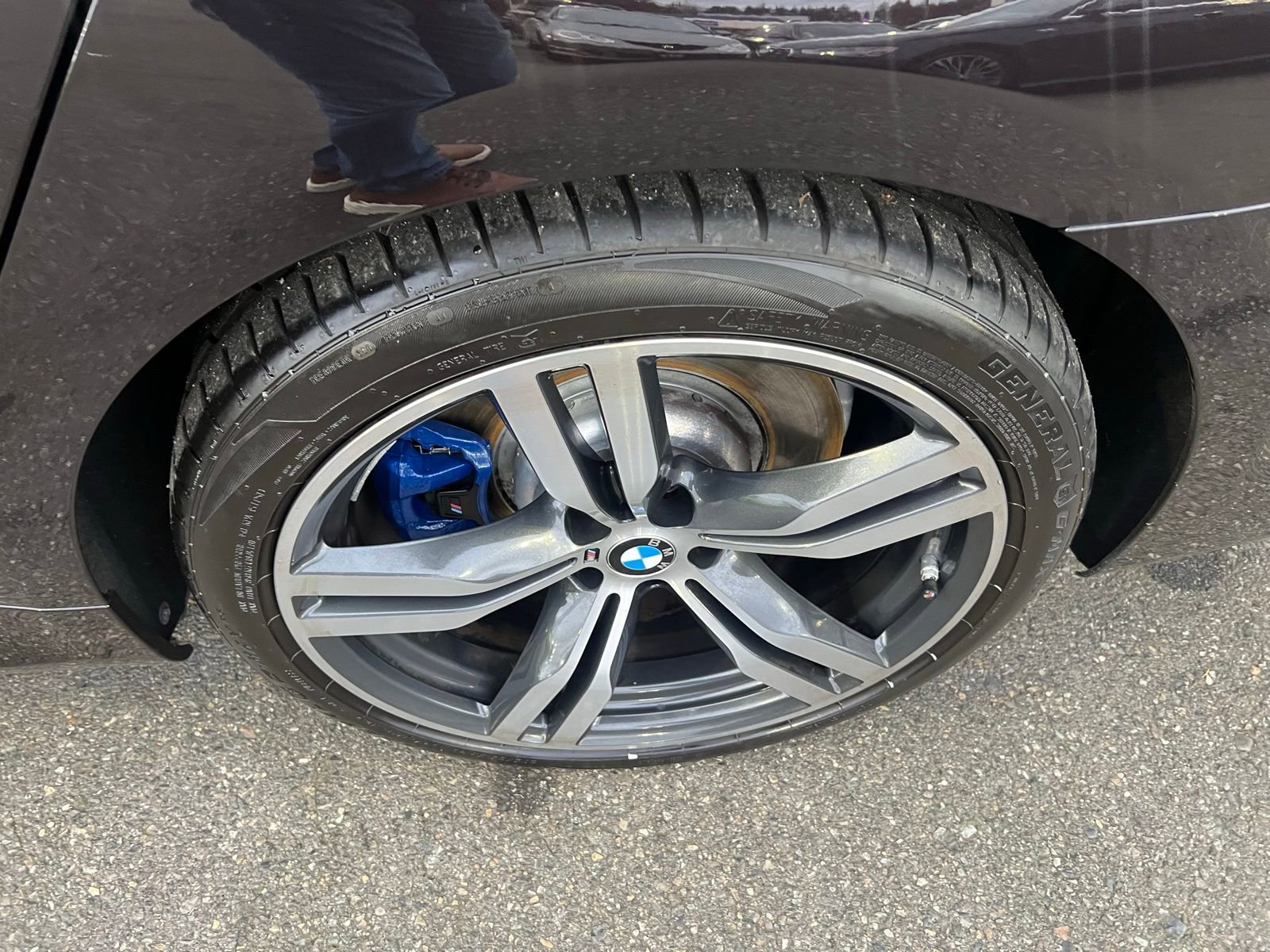 Used 2018 BMW 750i image 11