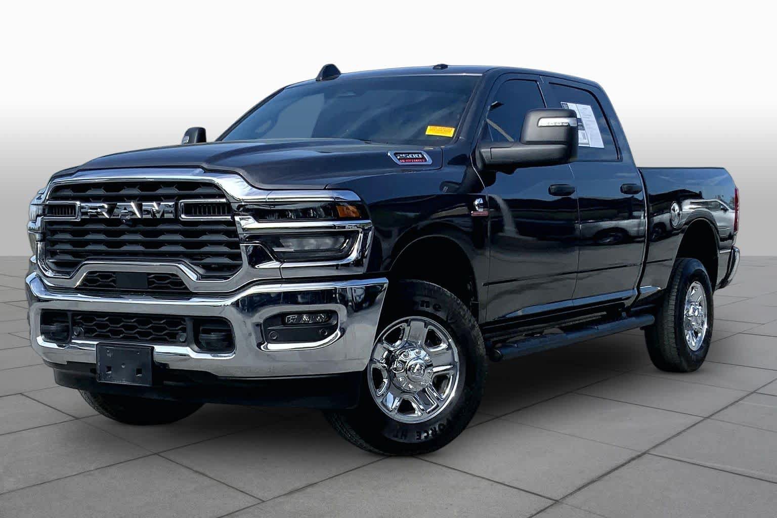 Used 2026 RAM 2500 Tradesman AWD/4WD image 3