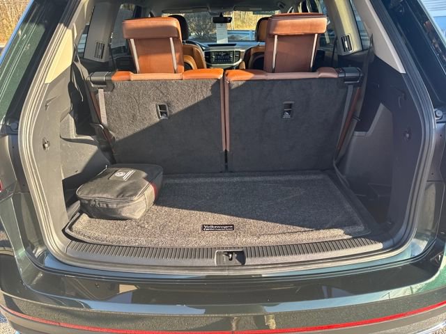 Certified 2022 Volkswagen Atlas SE w/ Black Wheel Package image 31