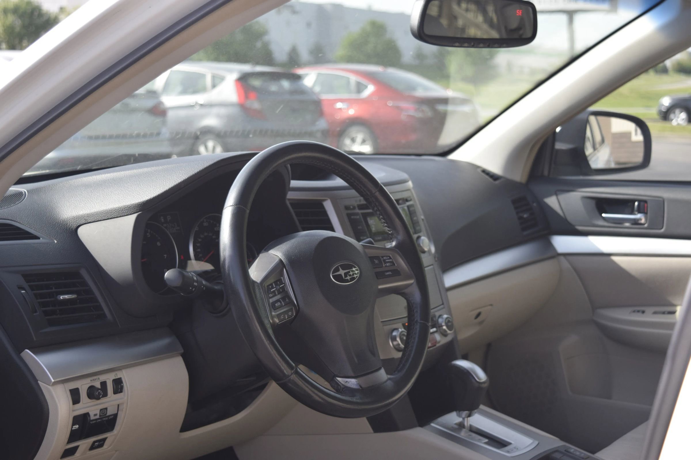 Used 2013 Subaru Outback 2.5i Premium AWD/4WD image 5
