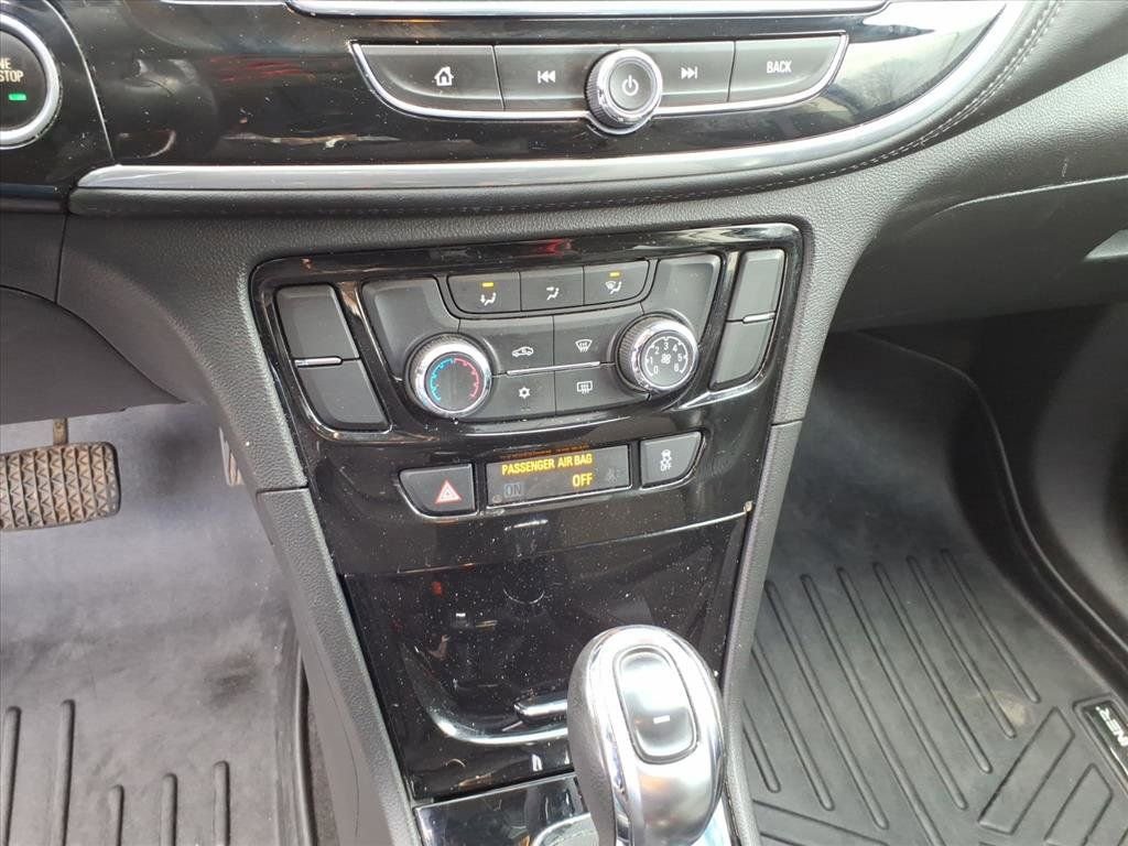 Used 2020 Buick Encore Preferred image 30