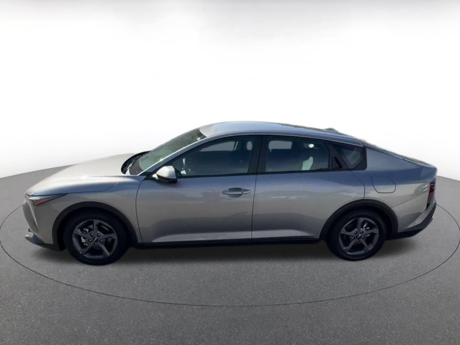 Used 2025 Kia K4 FWD image 9