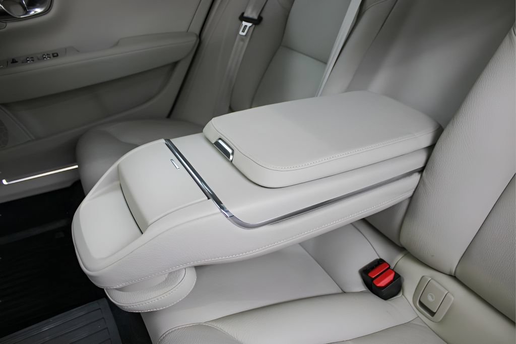 Certified 2023 Volvo S90 B6 Plus w/ Protection Package Premier AWD/4WD image 43