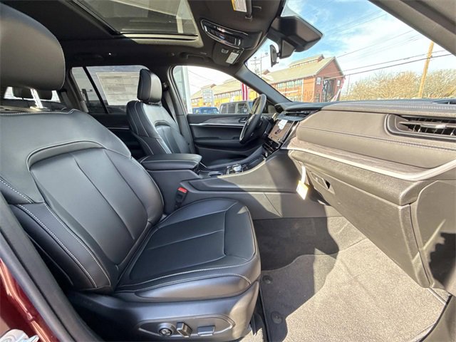 New 2026 Jeep Grand Cherokee Limited image 33