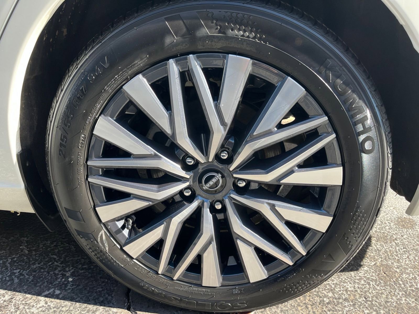 Used 2025 Nissan Altima 2.5 SV image 29