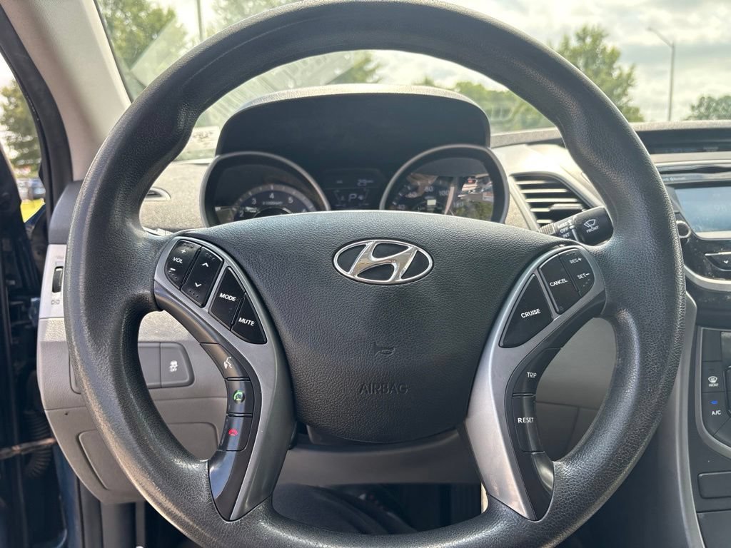 Used 2016 Hyundai Elantra SE w/ Option Group 02 FWD image 20