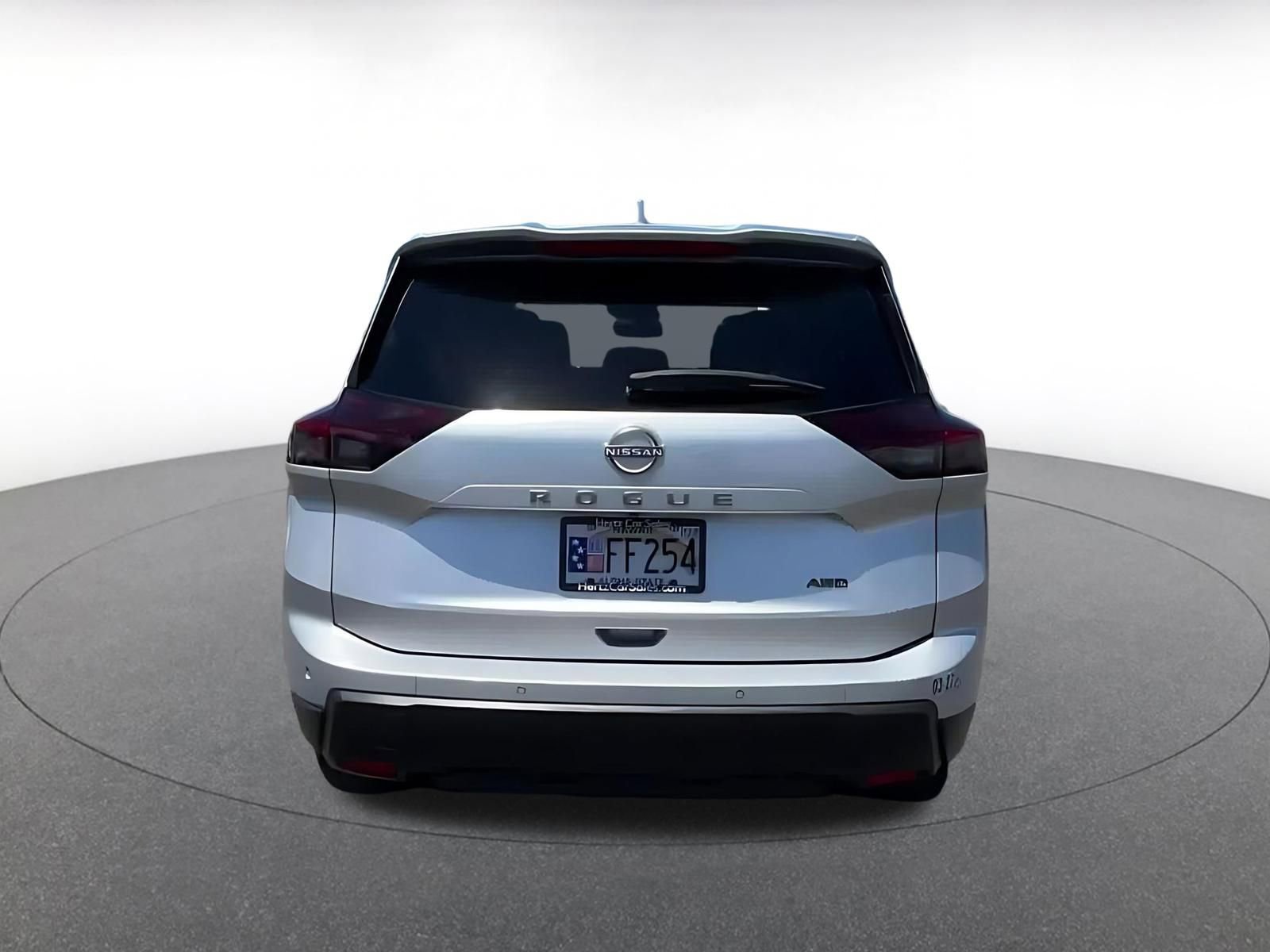 Used 2025 Nissan Rogue SV image 12