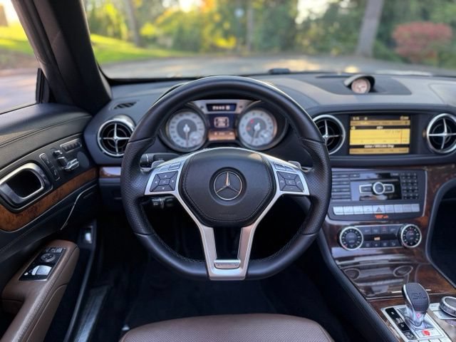 Used 2013 Mercedes-Benz SL 550 image 22