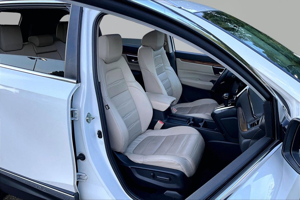 Used 2018 Honda CR-V Touring image 19