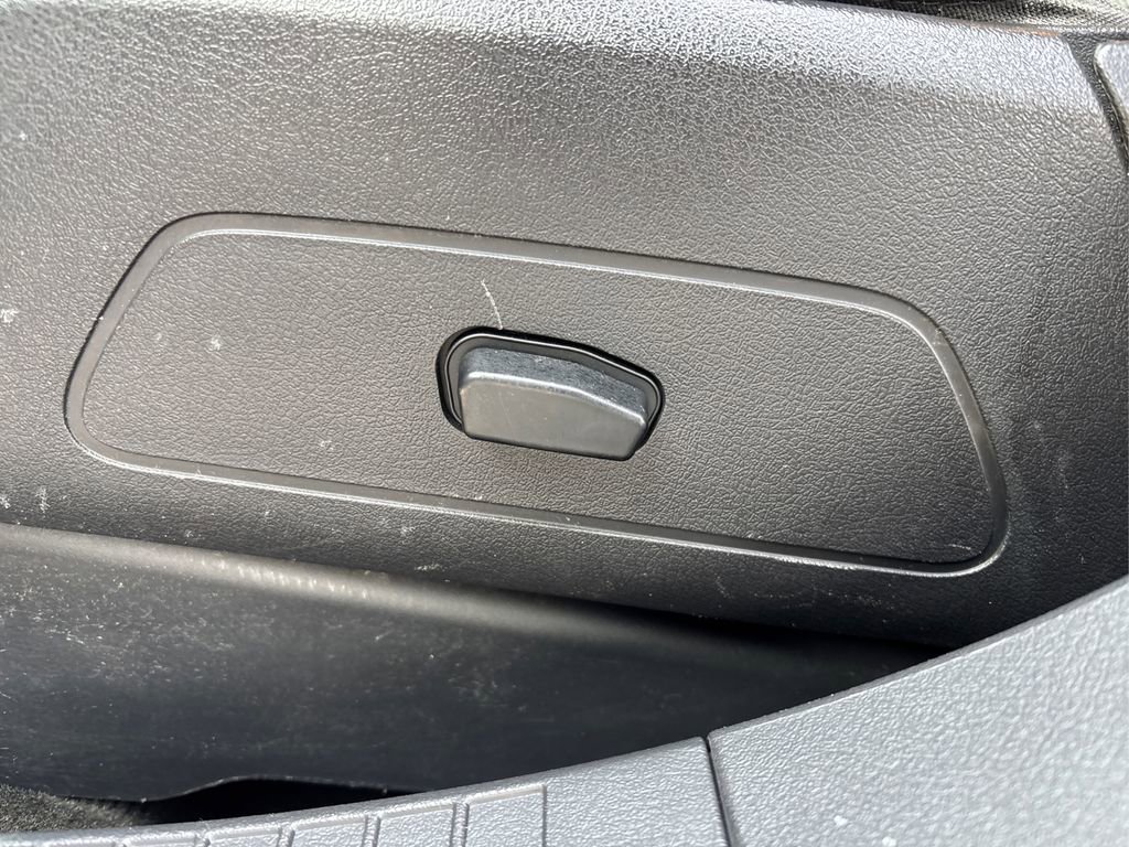 Used 2017 Jeep Compass High Altitude image 33