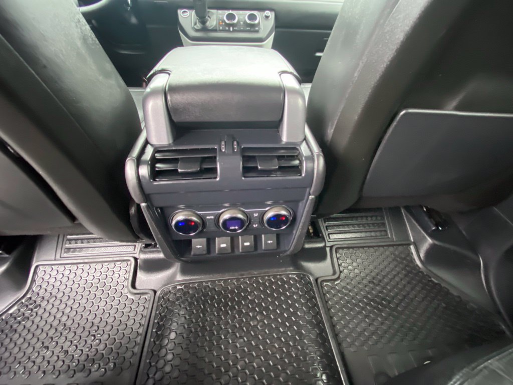 Used 2020 Land Rover Defender 110 HSE AWD/4WD image 25