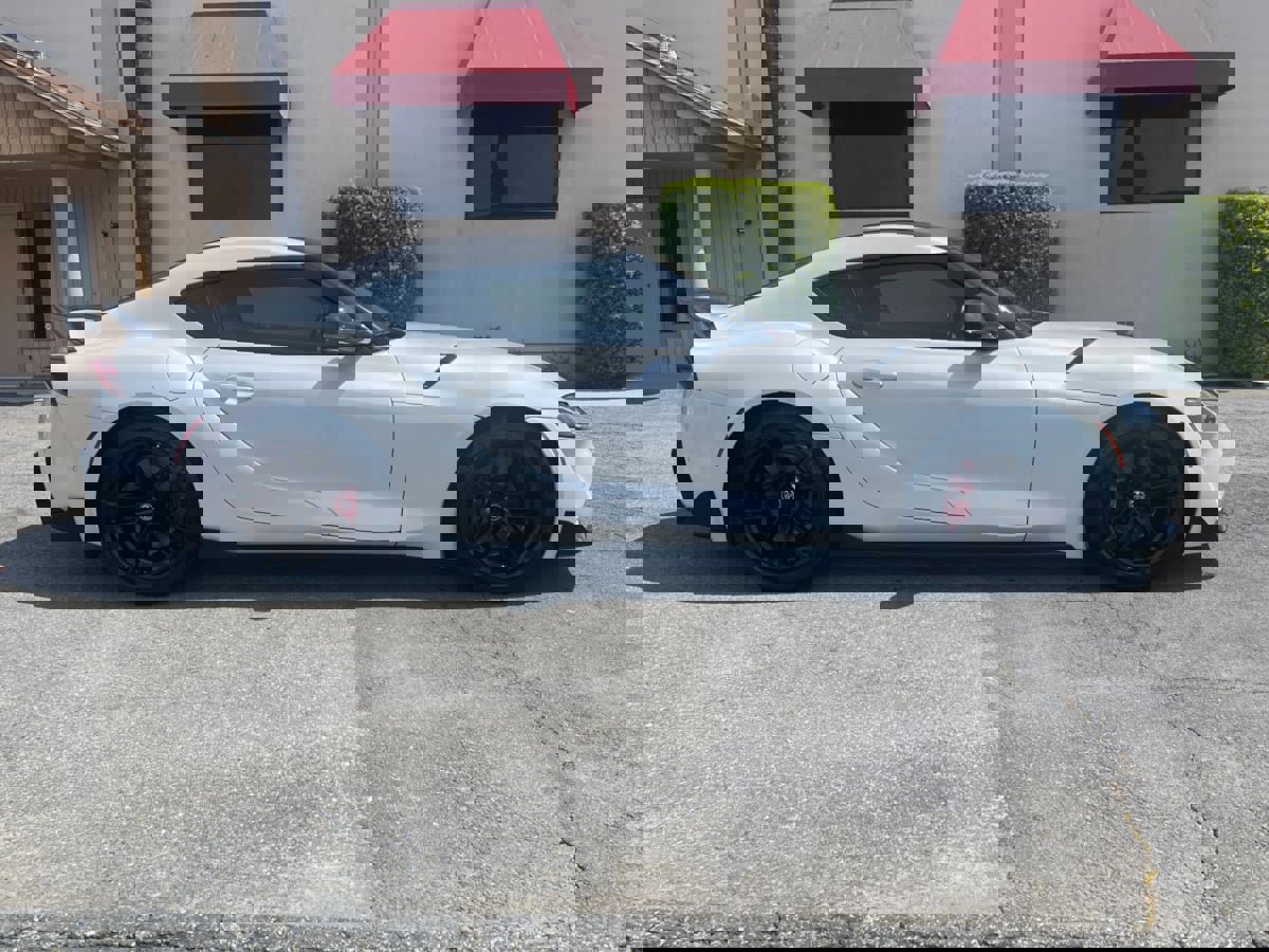 Used 2022 Toyota Supra Premium w/ Driver Assist Package image 4