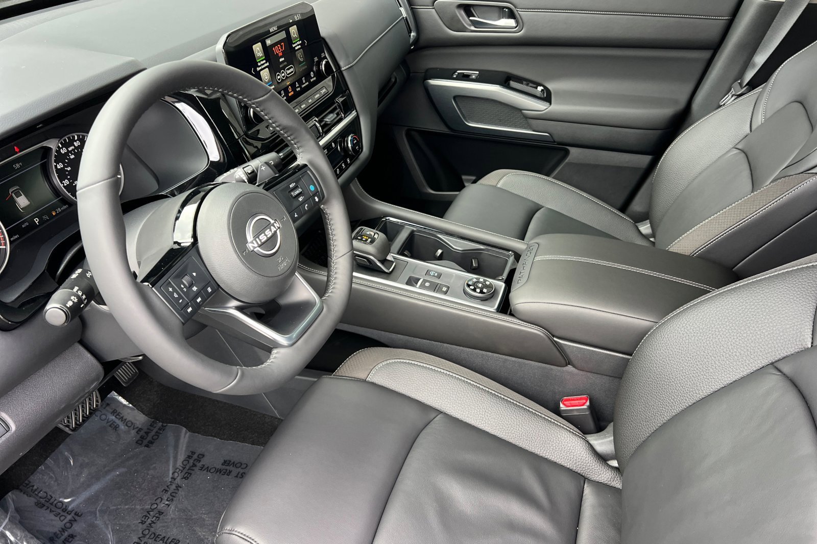 New 2025 Nissan Pathfinder SL w/ Lighting Package (N92) image 10