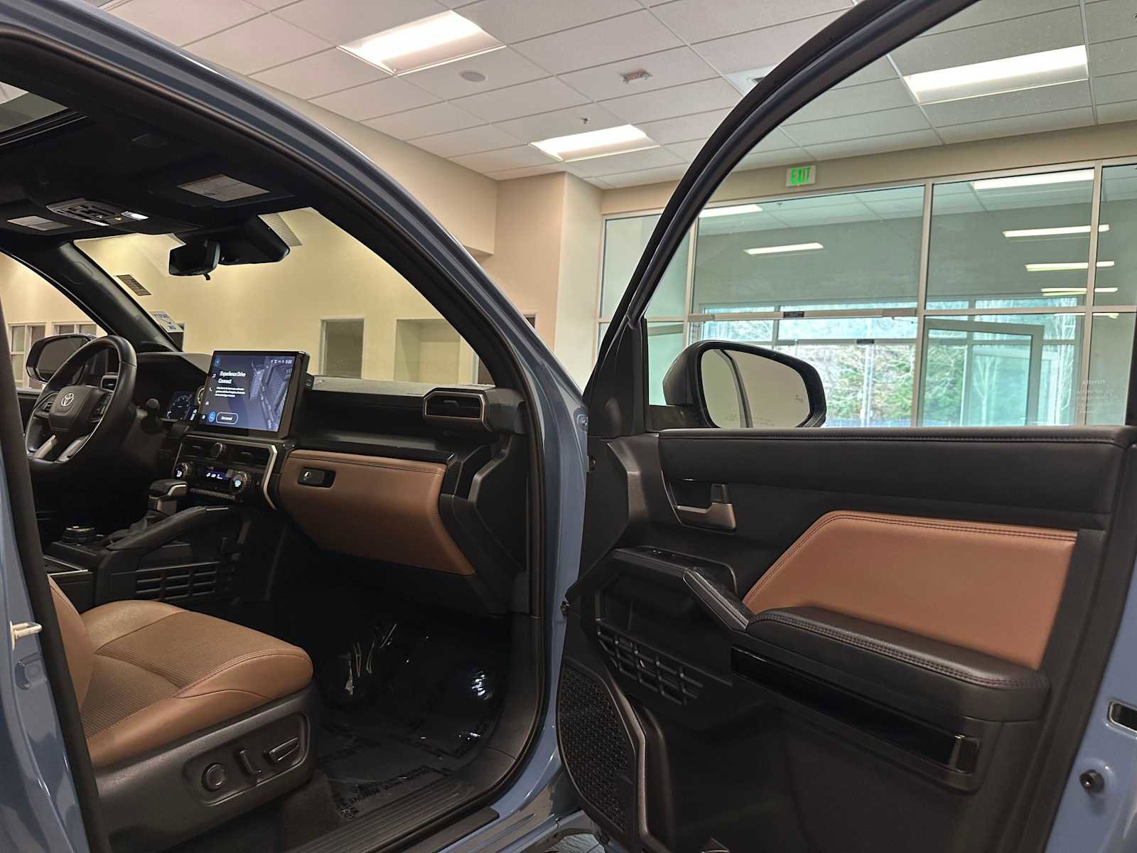Certified 2025 Toyota 4Runner Limited AWD/4WD image 30