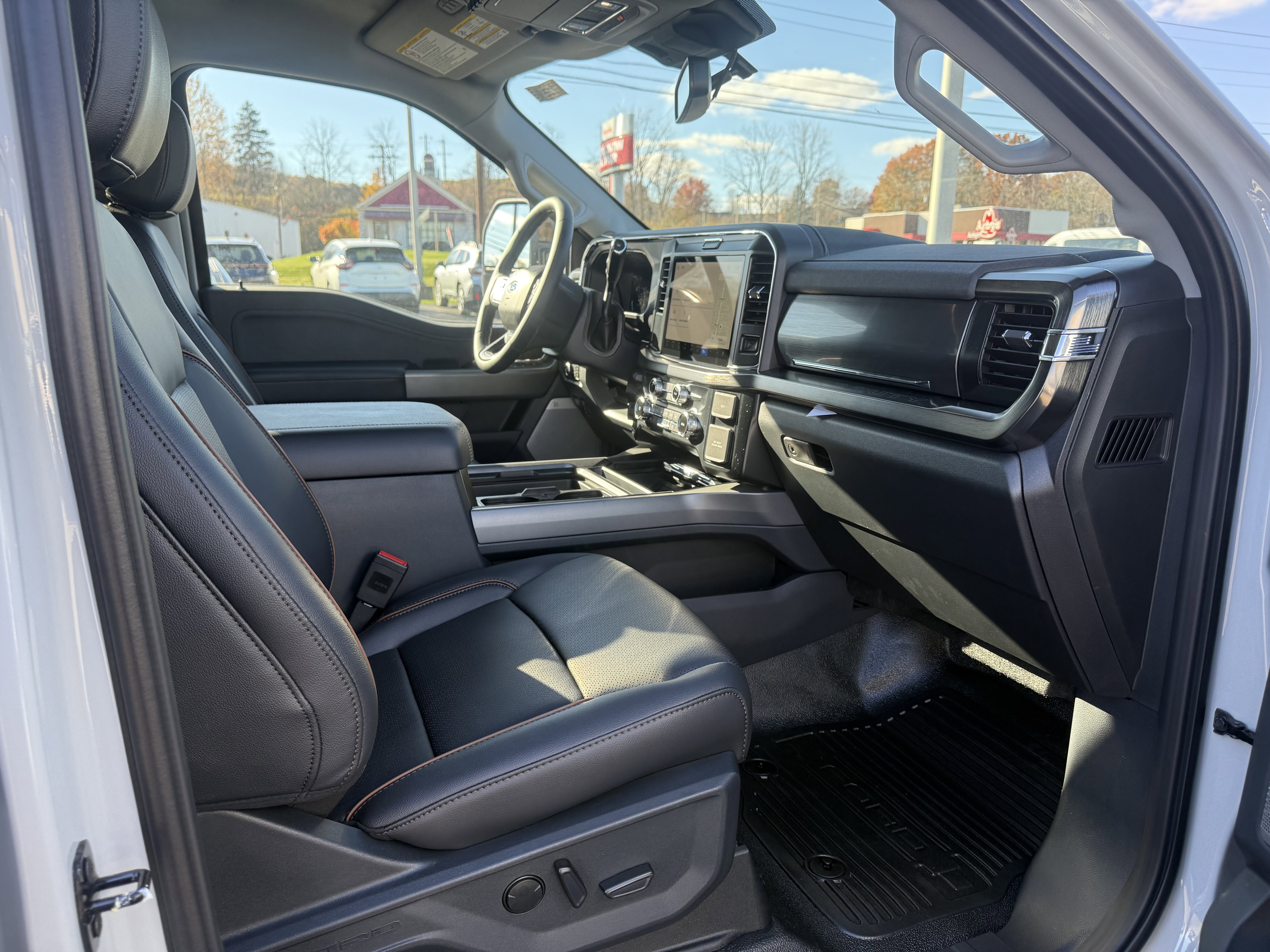 New 2026 Ford F350 Lariat AWD/4WD image 11