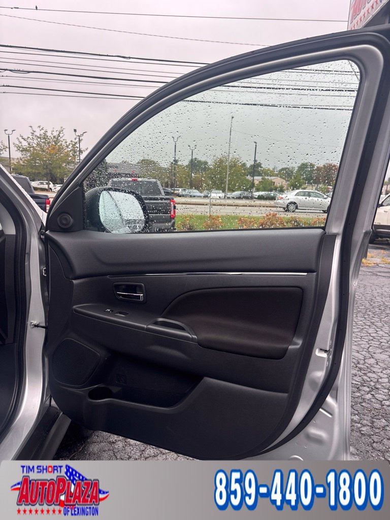 Used 2026 Mitsubishi Outlander Sport LE AWD/4WD image 18