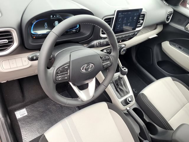 New 2025 Hyundai Venue SEL FWD image 14