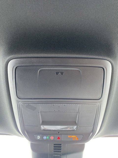 New 2025 Buick Enclave Preferred w/ LPO, Floor Liner Package image 29