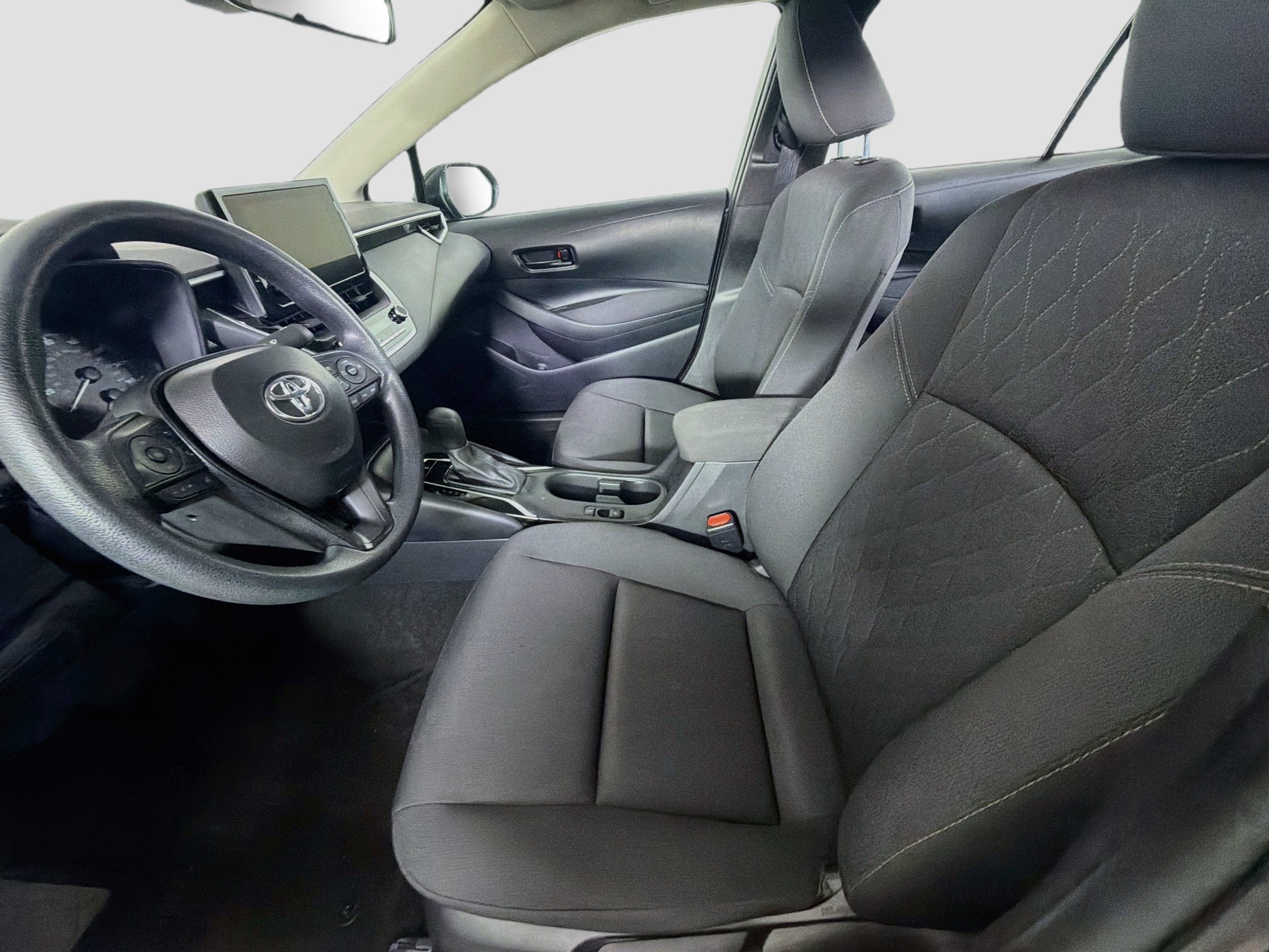 Used 2025 Toyota Corolla LE FWD image 13