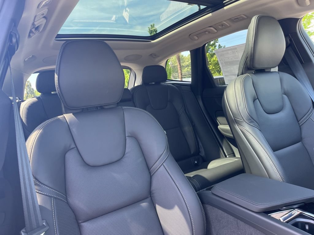 New 2026 Volvo XC60 B5 Ultra w/ Protection Package Premier AWD/4WD image 21