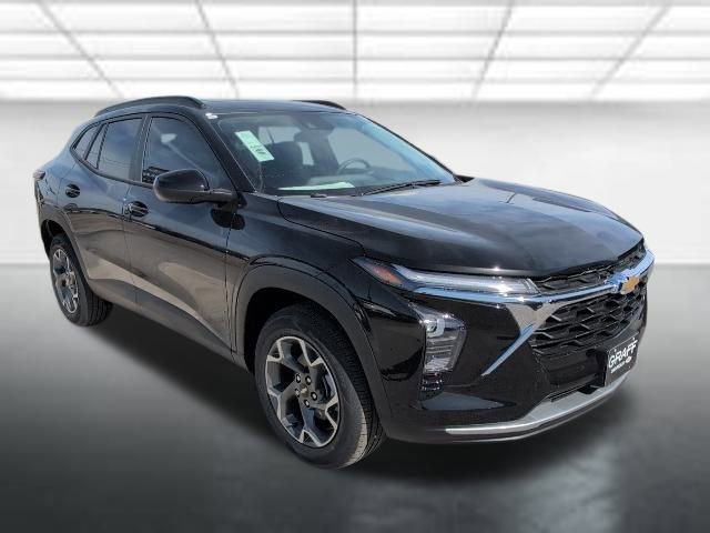 New 2026 Chevrolet Trax LT w/ Sunroof Package image 1