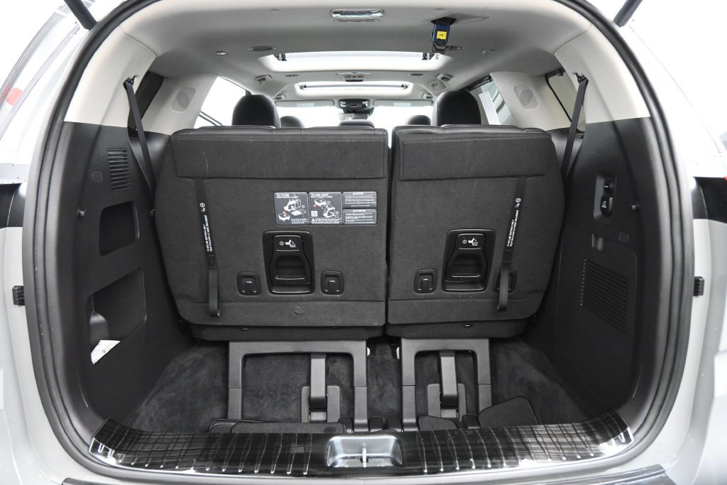 Used 2024 Kia Carnival SX Prestige FWD image 19