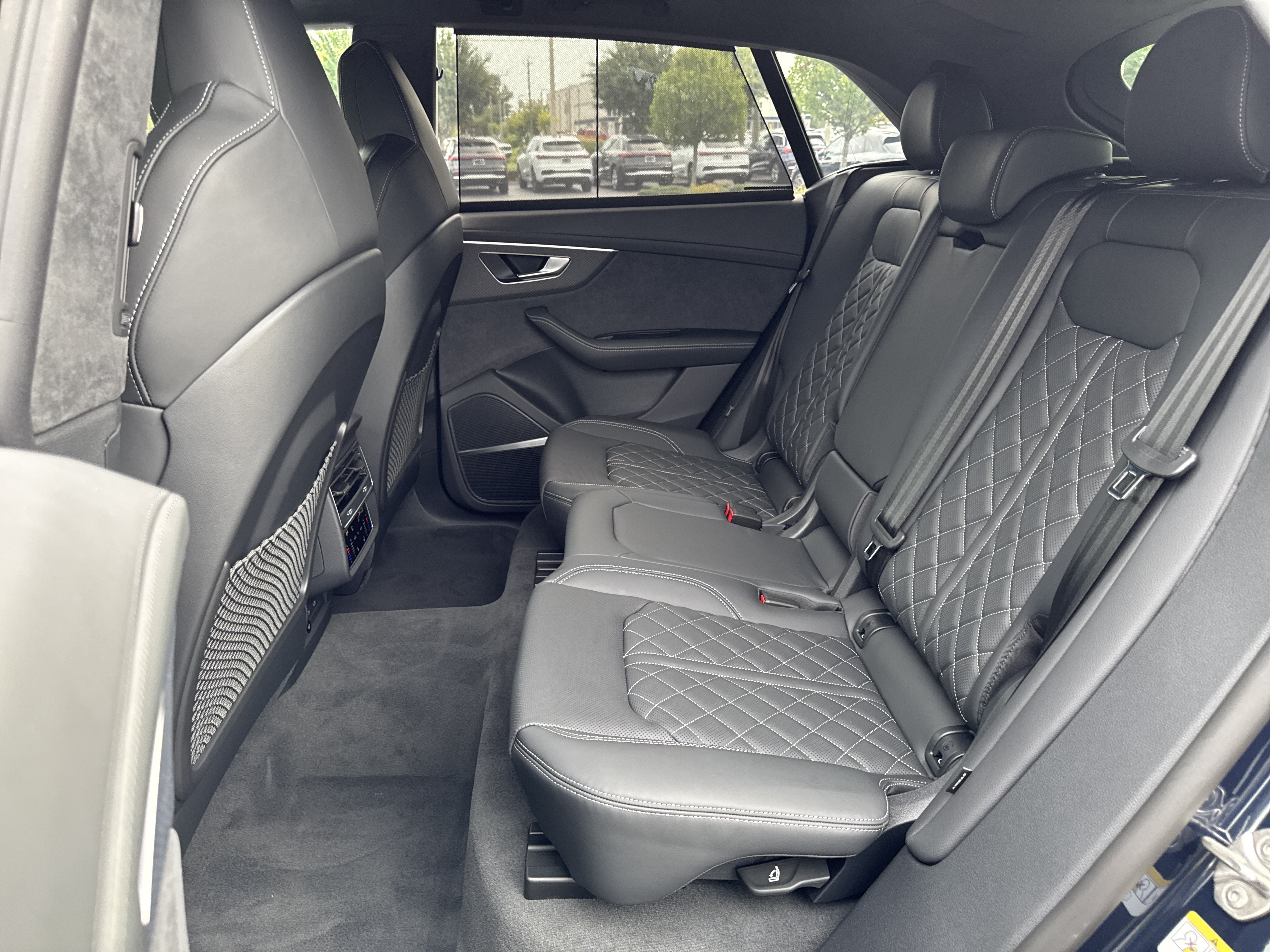 New 2026 Audi SQ8 Prestige AWD/4WD image 17