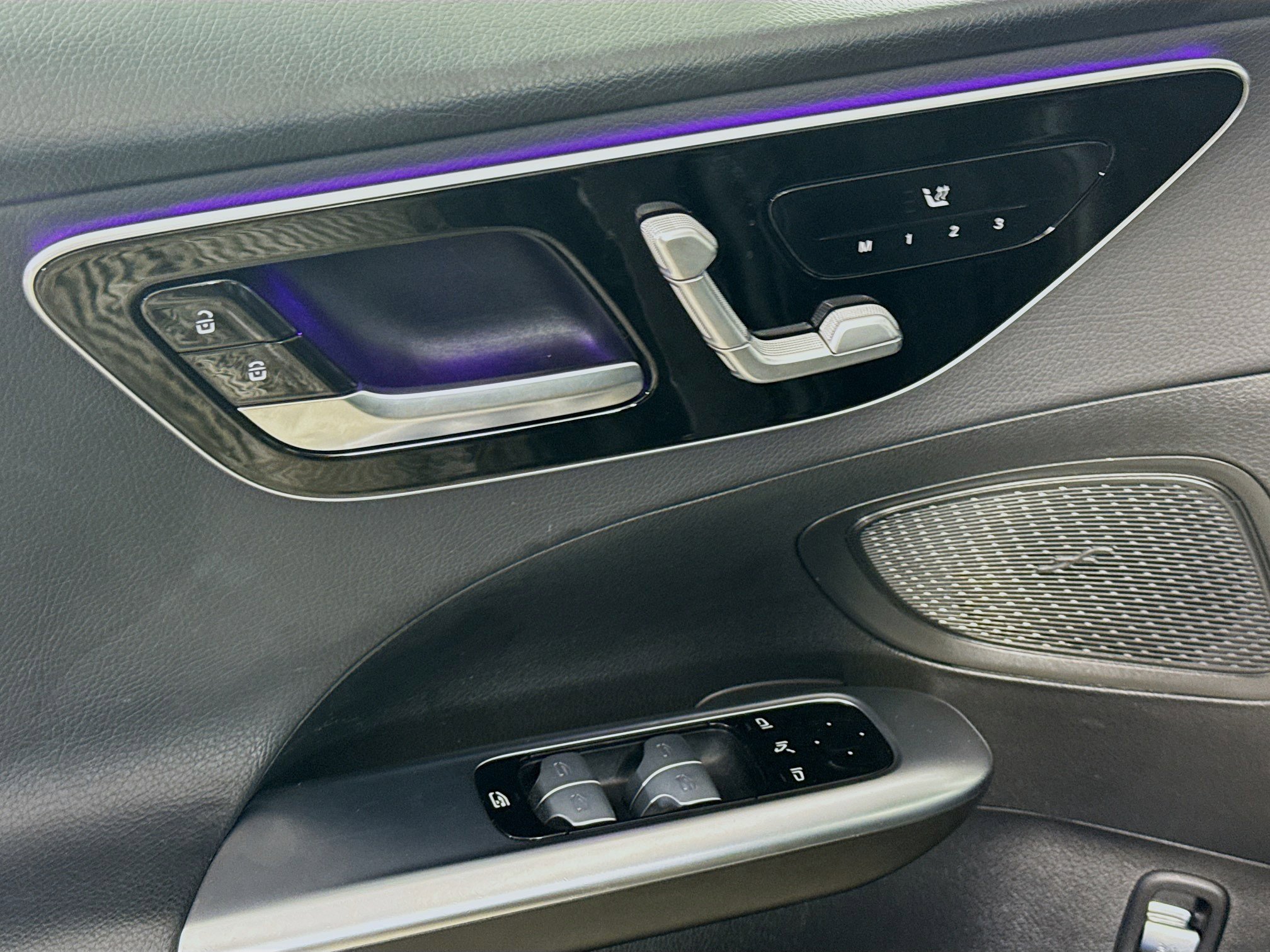 Used 2022 Mercedes-Benz C 300 Sedan image 24