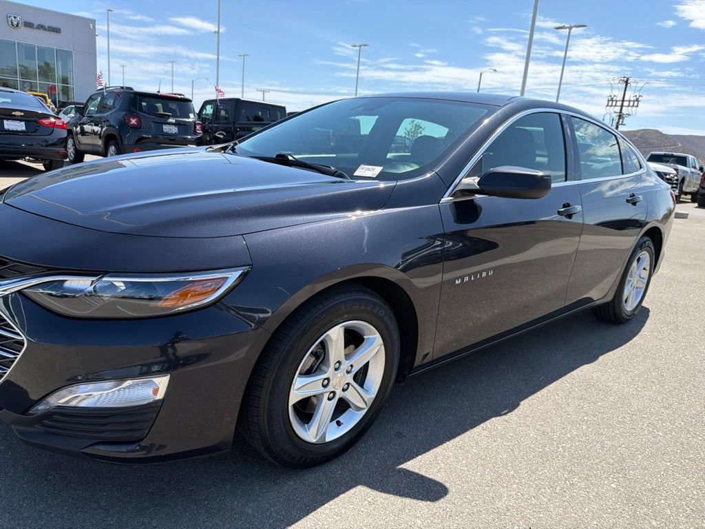 Used 2023 Chevrolet Malibu LT FWD image 11