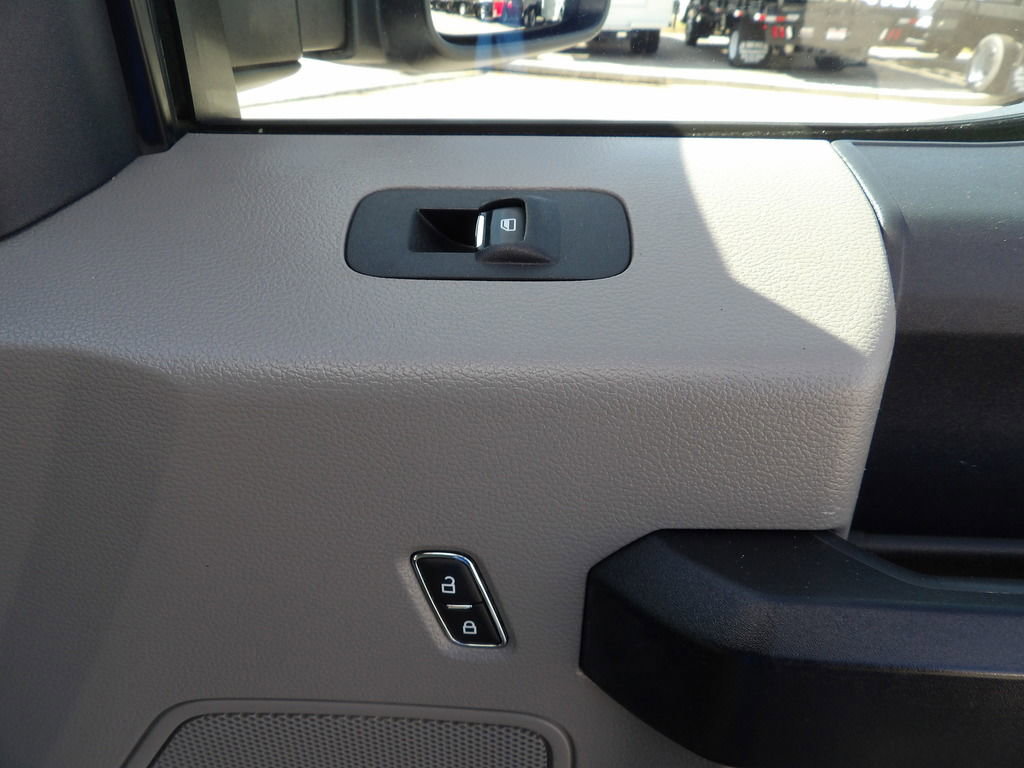 Used 2022 Ford F350 XL w/ Power Equipment Group image 41