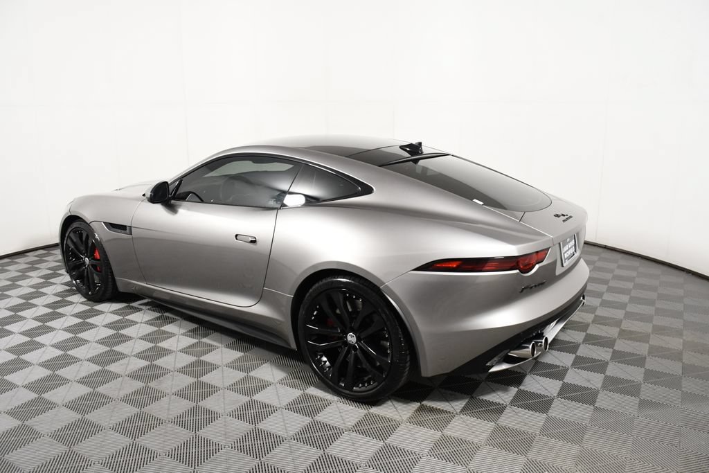 Used 2020 Jaguar F-TYPE R AWD/4WD image 3