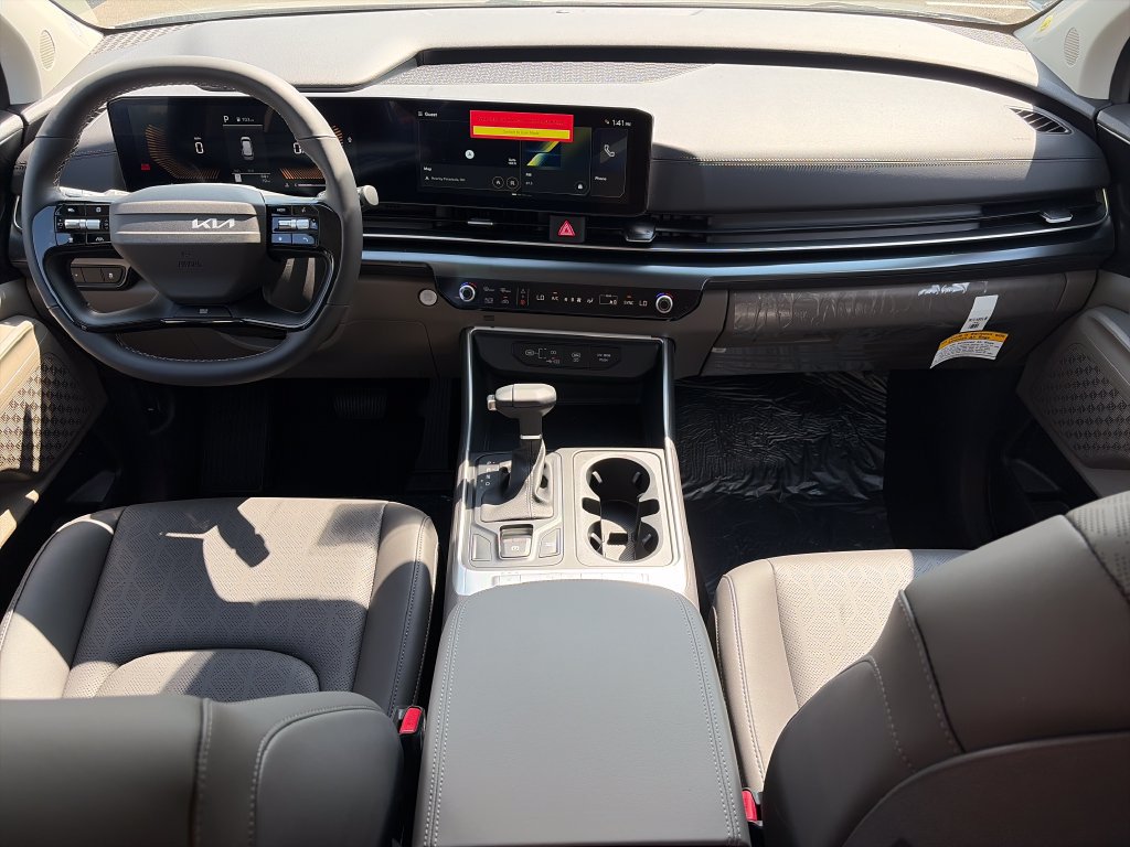 New 2027 Kia Carnival FWD image 10
