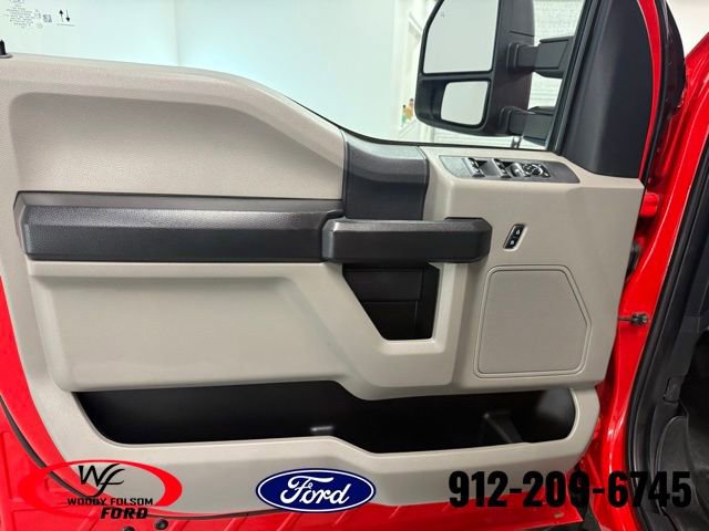 Used 2022 Ford F550 4x4 Crew Cab Super Duty w/ Power Equipment Group image 12