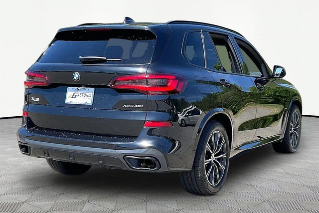 Used 2022 BMW X5 xDrive40i w/ M Sport Package AWD/4WD image 5