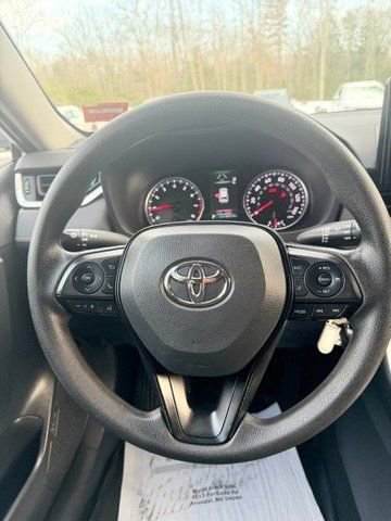 Used 2022 Toyota RAV4 LE AWD/4WD image 7