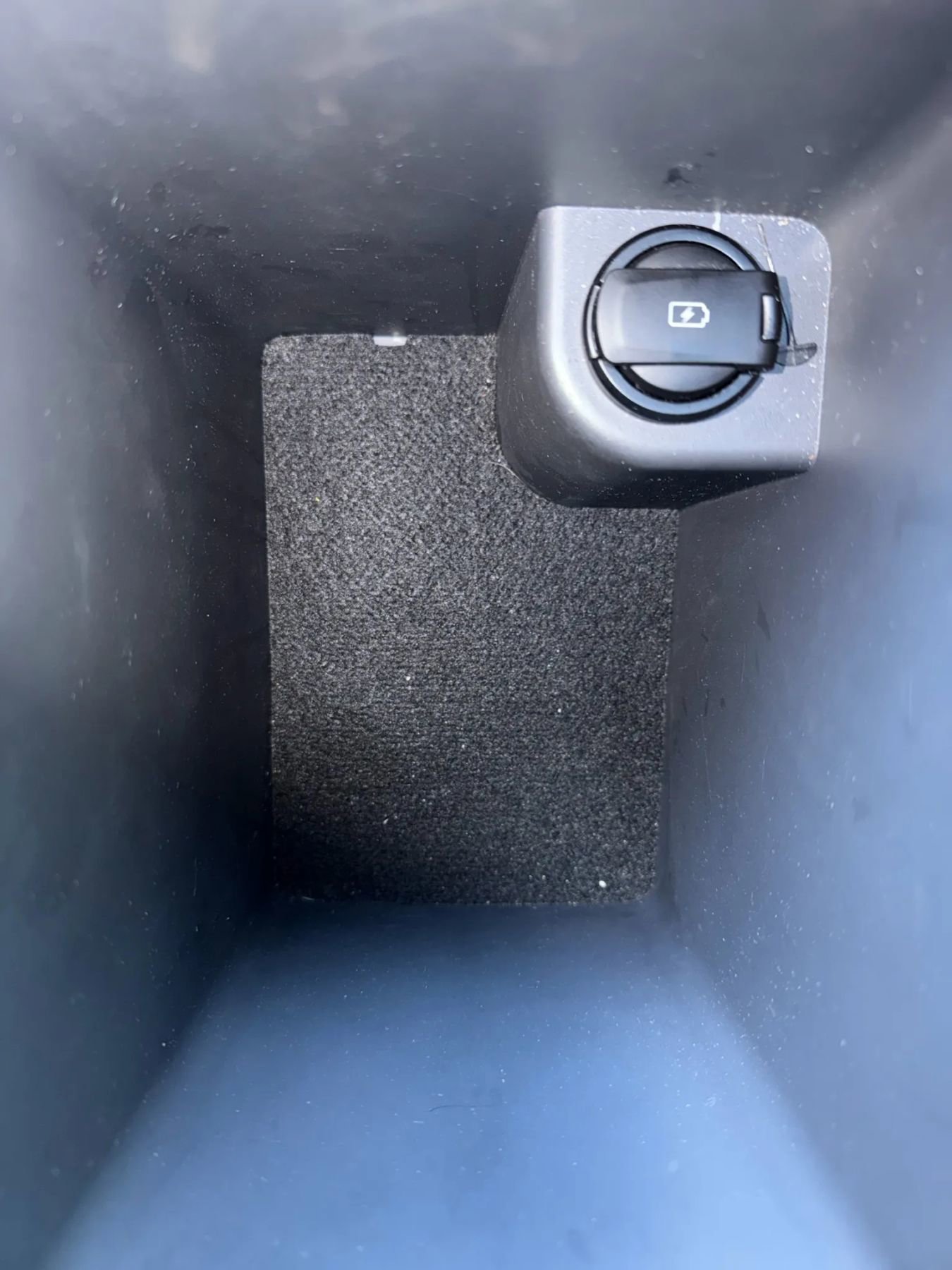 Used 2021 Hyundai Ioniq Limited image 23