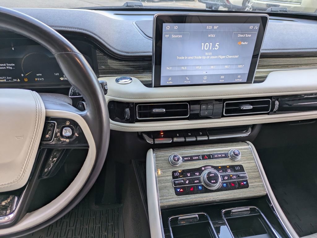 Used 2020 Lincoln Aviator Black Label image 24