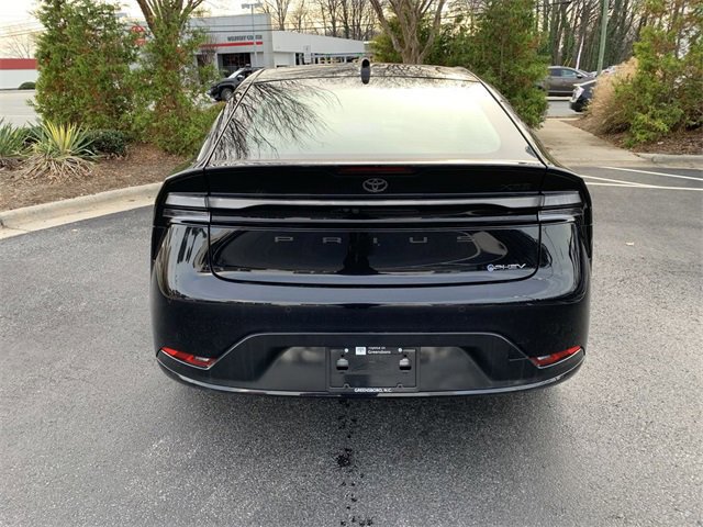 New 2025 Toyota Prius Plug-In Hybrid image 7