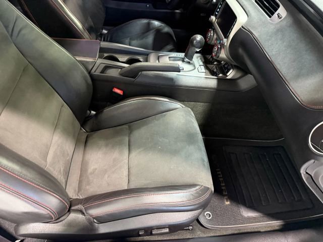 Used 2013 Chevrolet Camaro ZL1 w/ Gray Stripe Package image 31