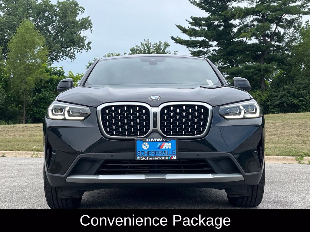 Used 2024 BMW X4 xDrive30i w/ Parking Assistance Package AWD/4WD image 2