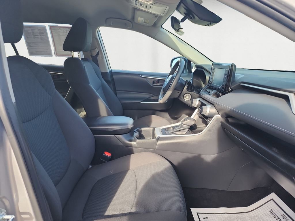 Certified 2022 Toyota RAV4 LE image 15
