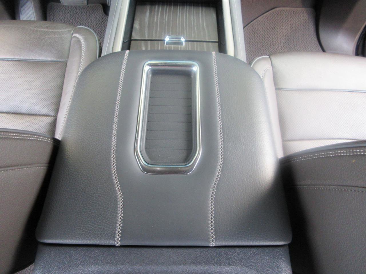 Used 2024 GMC Yukon Denali w/ Advanced Technology Package image 57