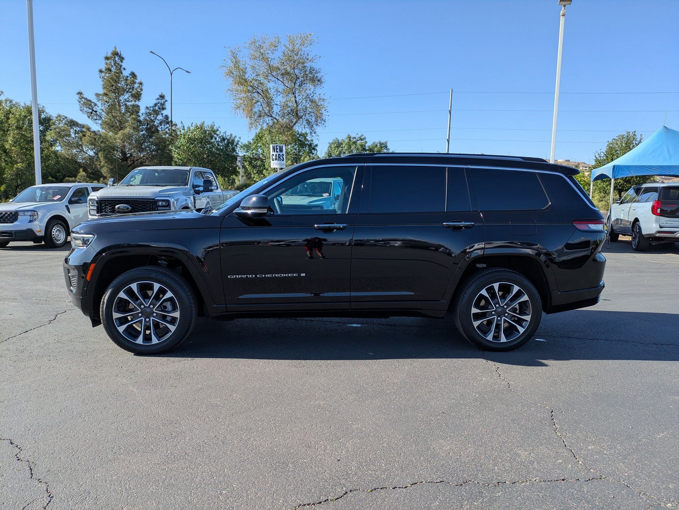 Used 2023 Jeep Grand Cherokee L Overland image 6