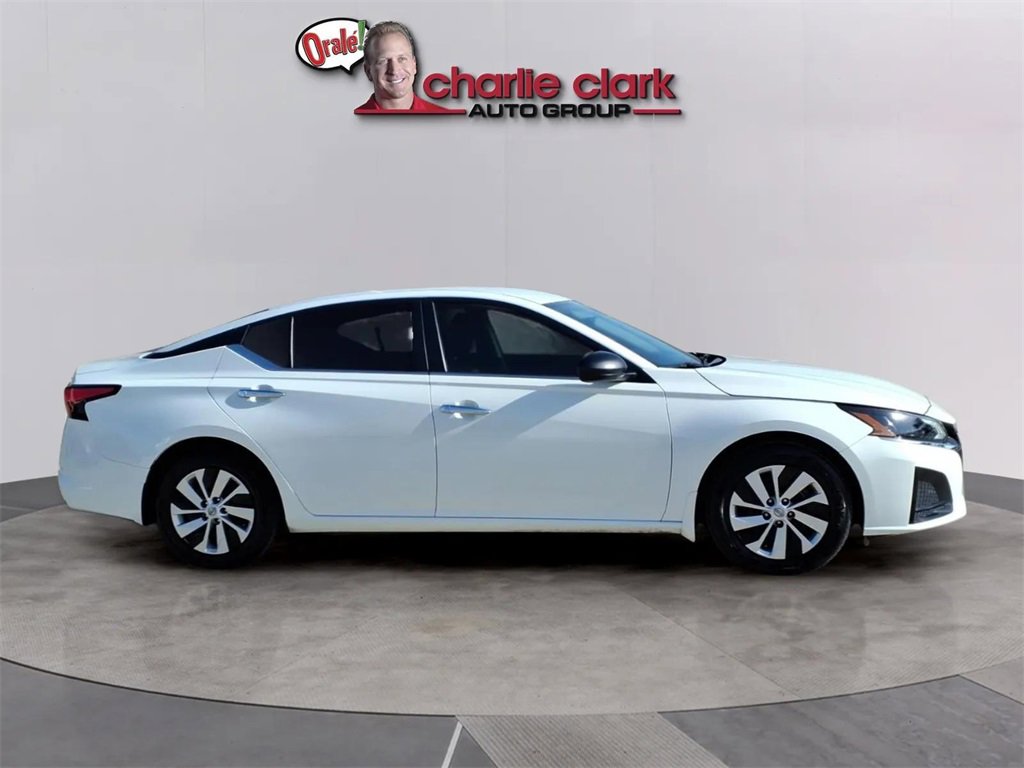 Used 2024 Nissan Altima 2.5 S image 6
